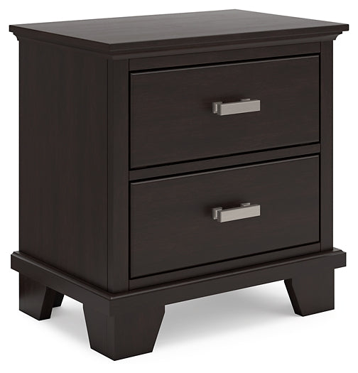 Covetown Full Panel Bed with Nightstand